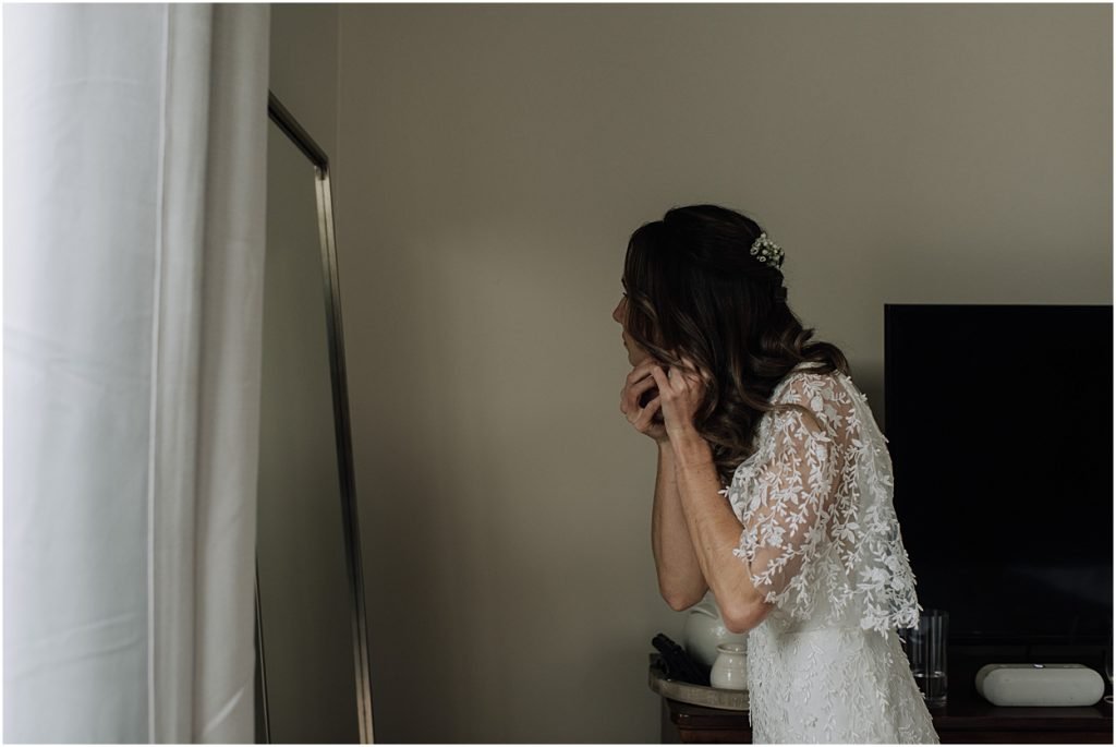 intimate spring desert wedding in bend oregon