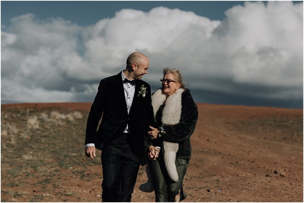 intimate spring desert wedding in bend oregon