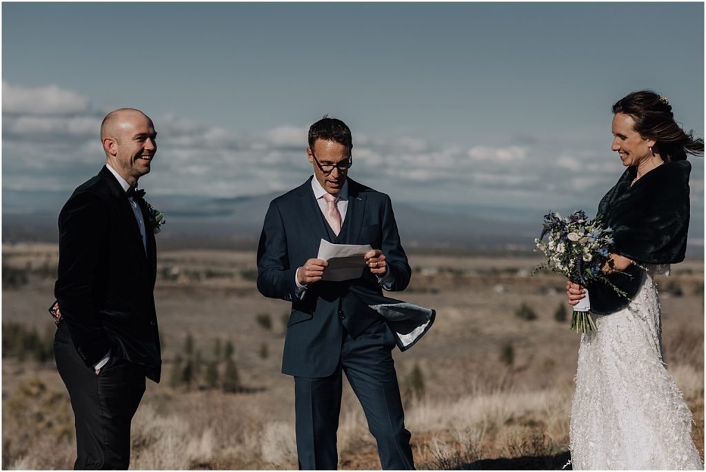 intimate spring desert wedding in bend oregon