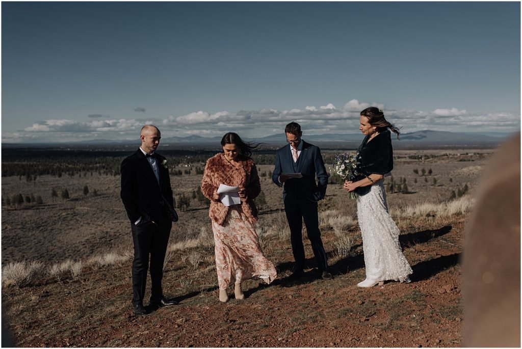 intimate spring desert wedding in bend oregon