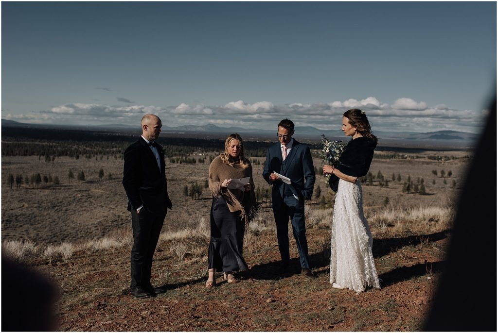 intimate spring desert wedding in bend oregon