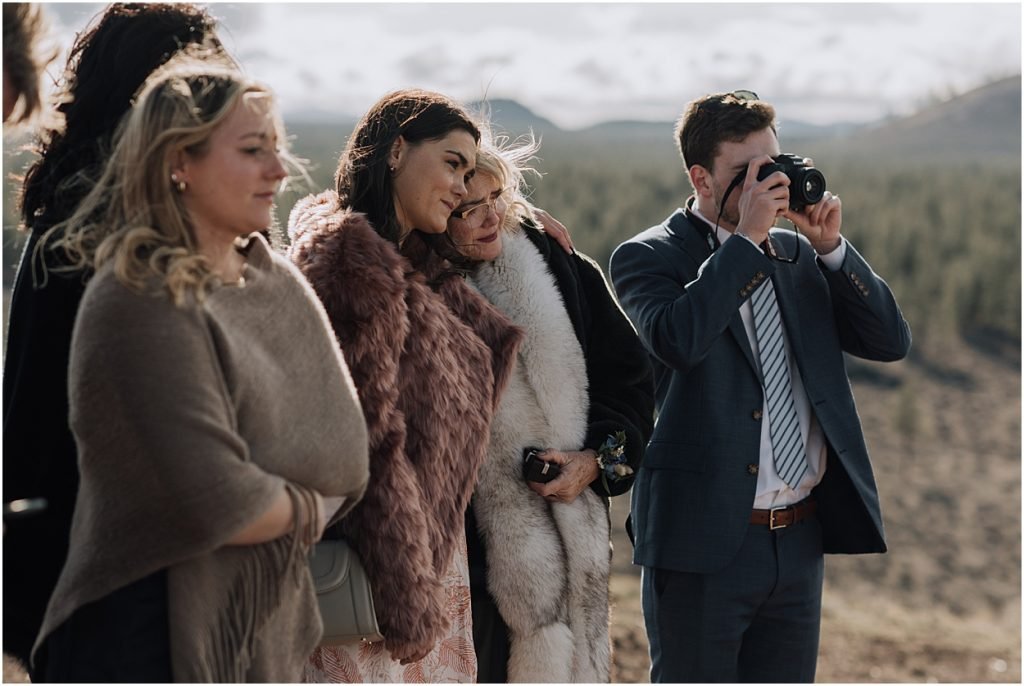 intimate spring desert wedding in bend oregon