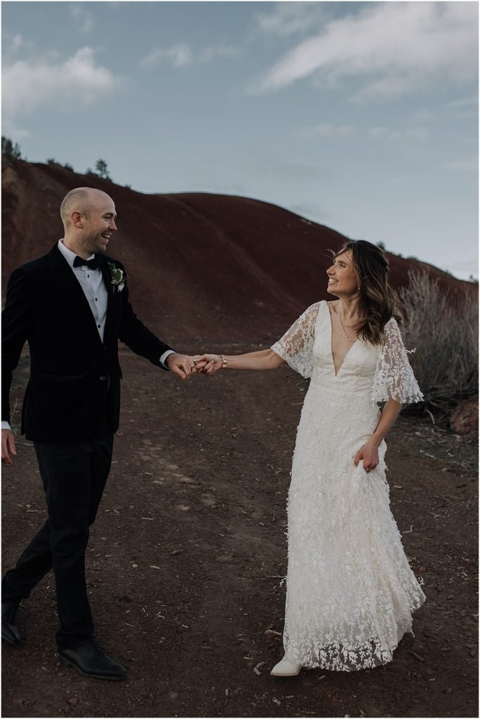 intimate spring desert wedding in bend oregon