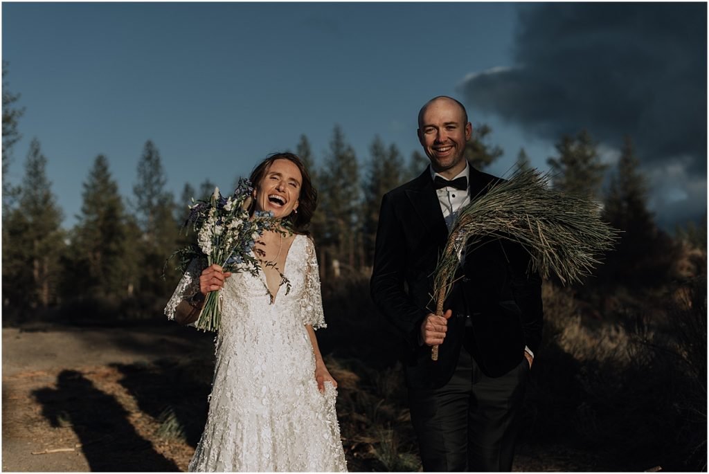 intimate spring desert wedding in bend oregon