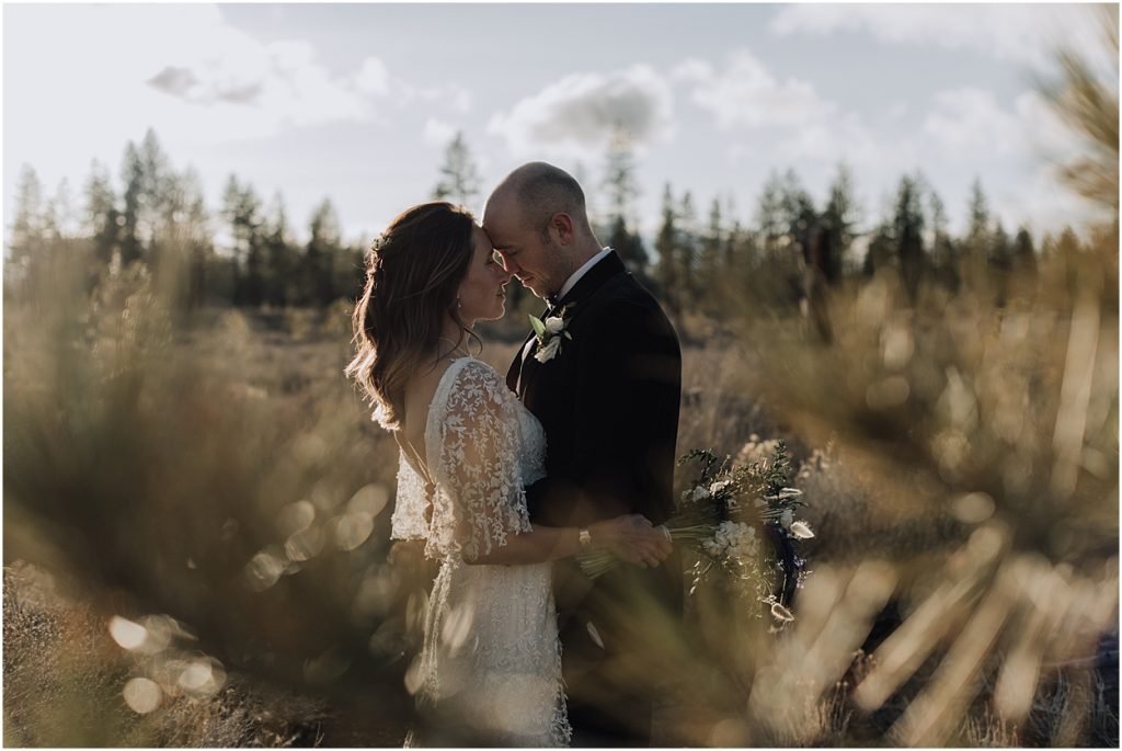 intimate spring desert wedding in bend oregon