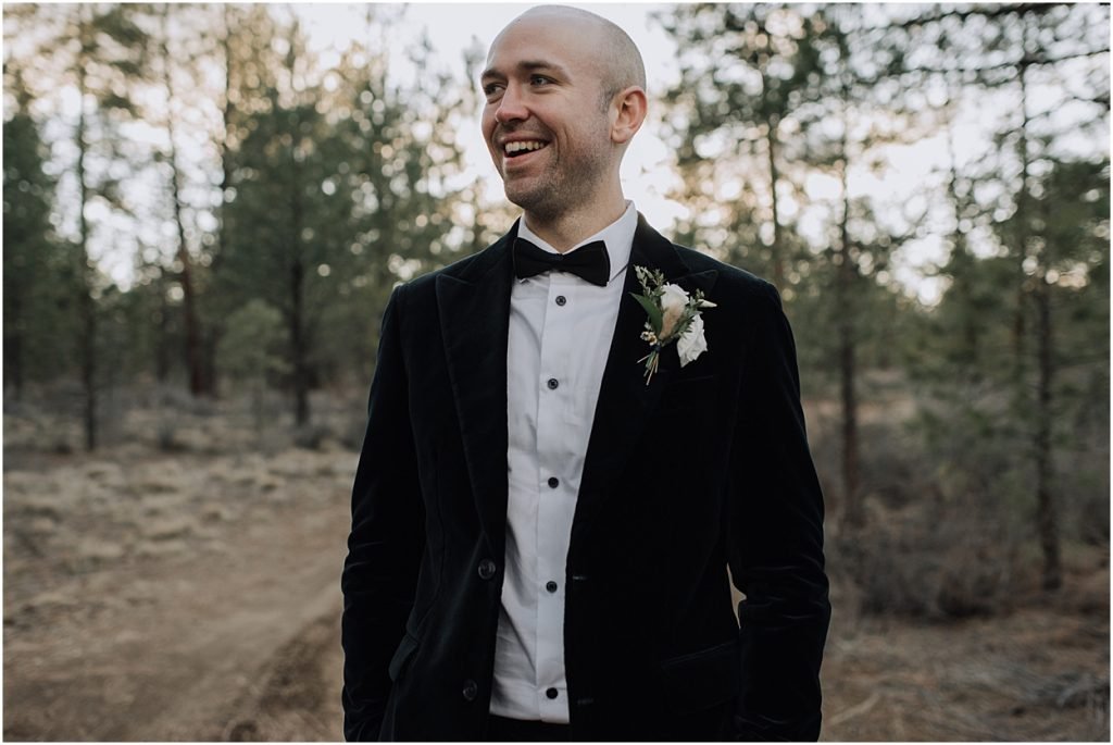 intimate spring desert wedding in bend oregon