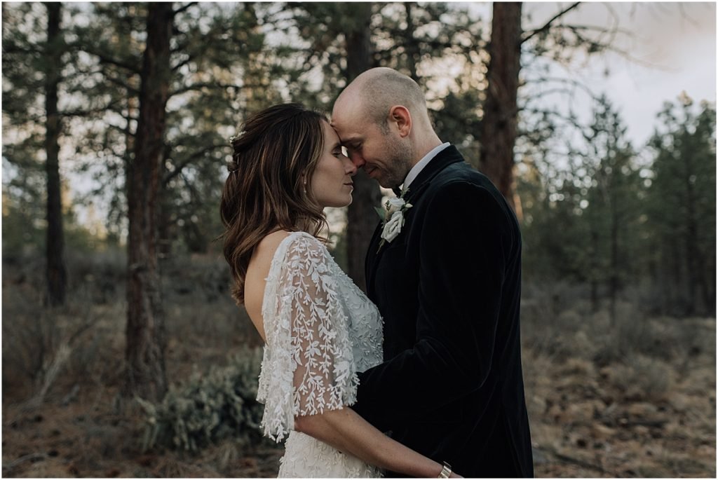 intimate spring desert wedding in bend oregon