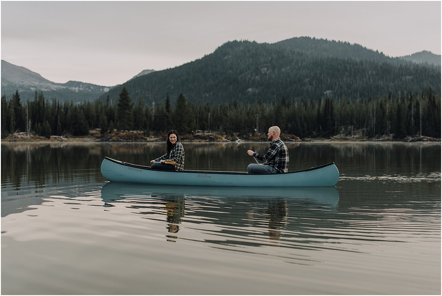 sunrise canoe elopement at sparks lake oregon