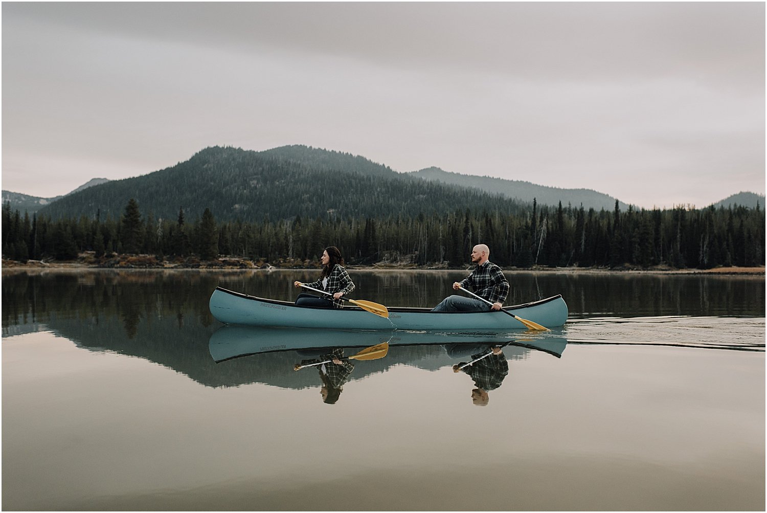 sunrise canoe elopement at sparks lake oregon