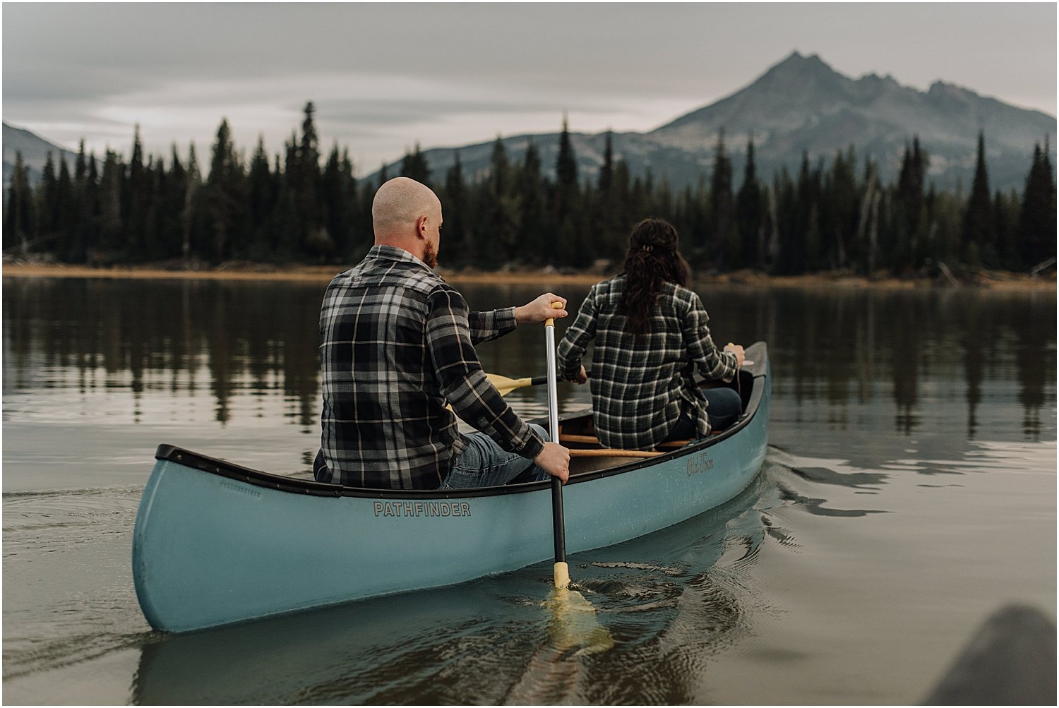 sunrise canoe elopement at sparks lake oregon