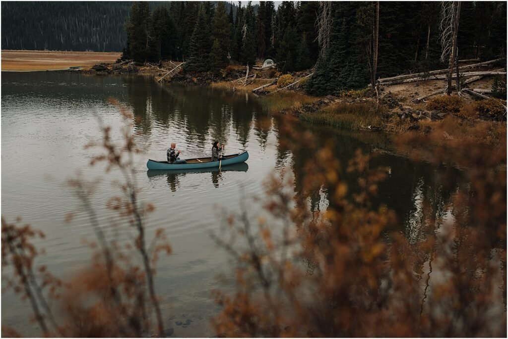 sunrise canoe elopement at sparks lake oregon