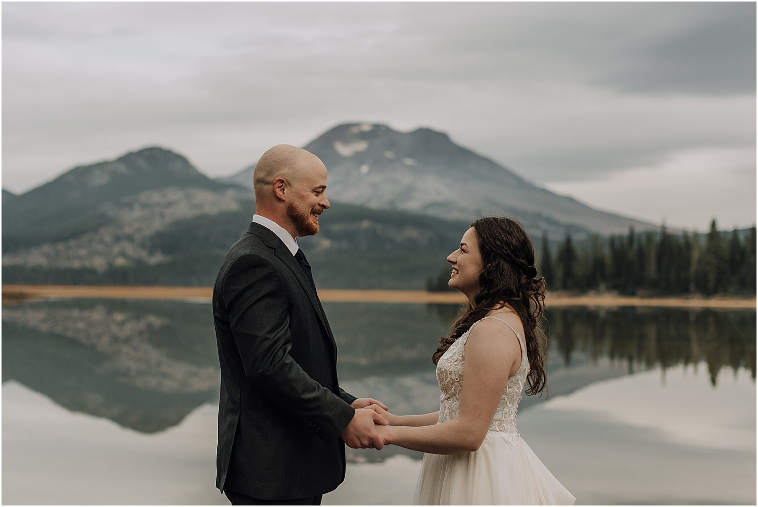 sunrise canoe elopement at sparks lake oregon