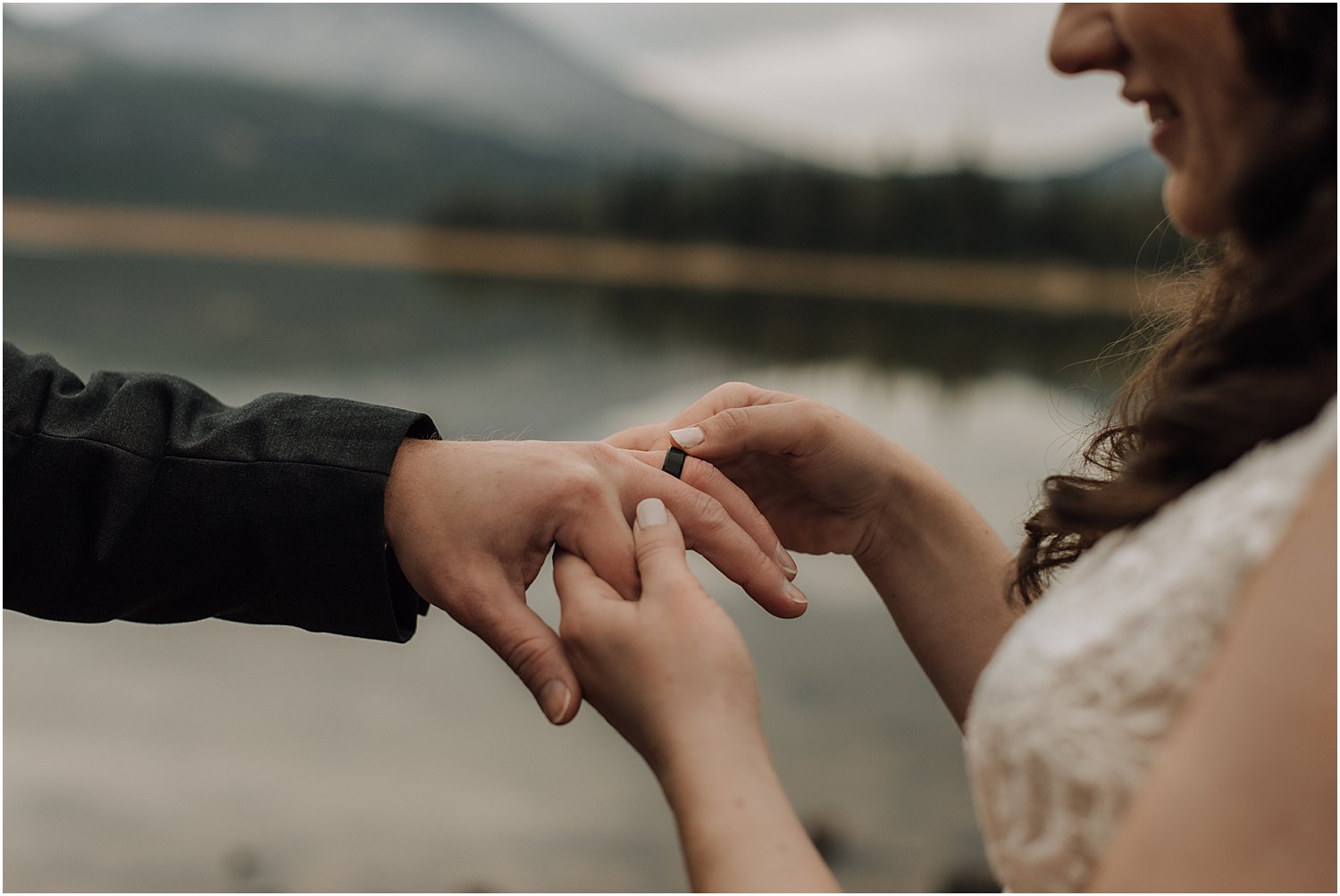 sunrise canoe elopement at sparks lake oregon