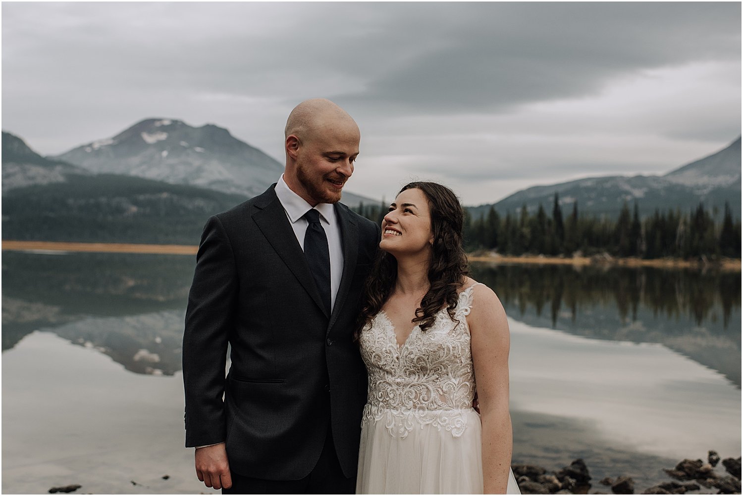 sunrise canoe elopement at sparks lake oregon