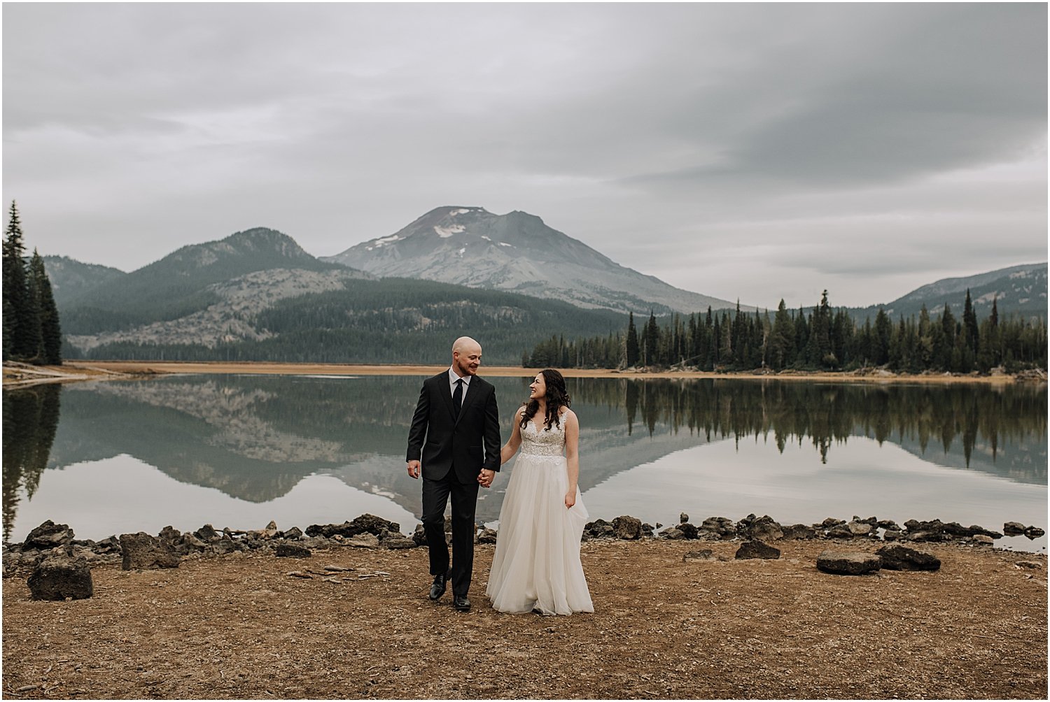 sunrise canoe elopement at sparks lake oregon