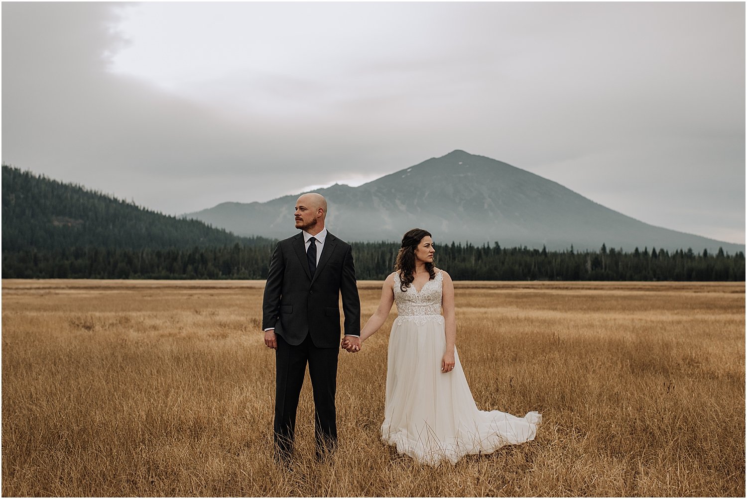 sunrise canoe elopement at sparks lake oregon