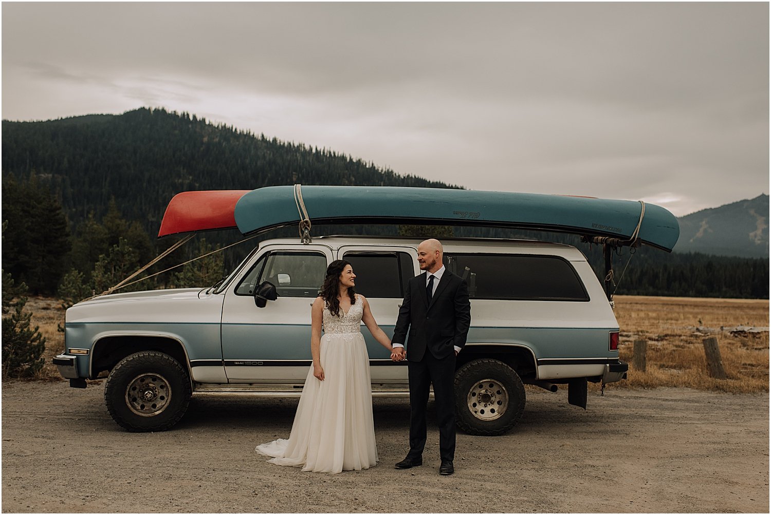 sunrise canoe elopement at sparks lake oregon