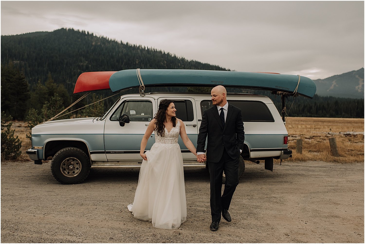 sunrise canoe elopement at sparks lake oregon