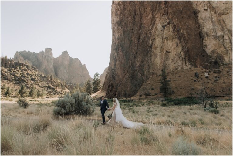 gorgeous intimate wedding at smith rock state park in central oregon