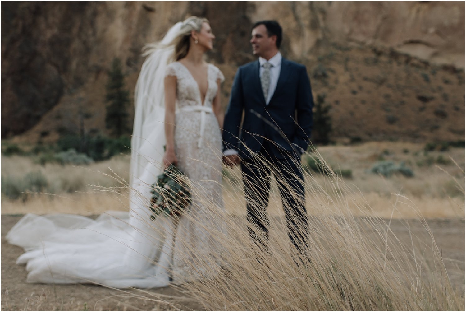 gorgeous intimate wedding at smith rock state park in central oregon