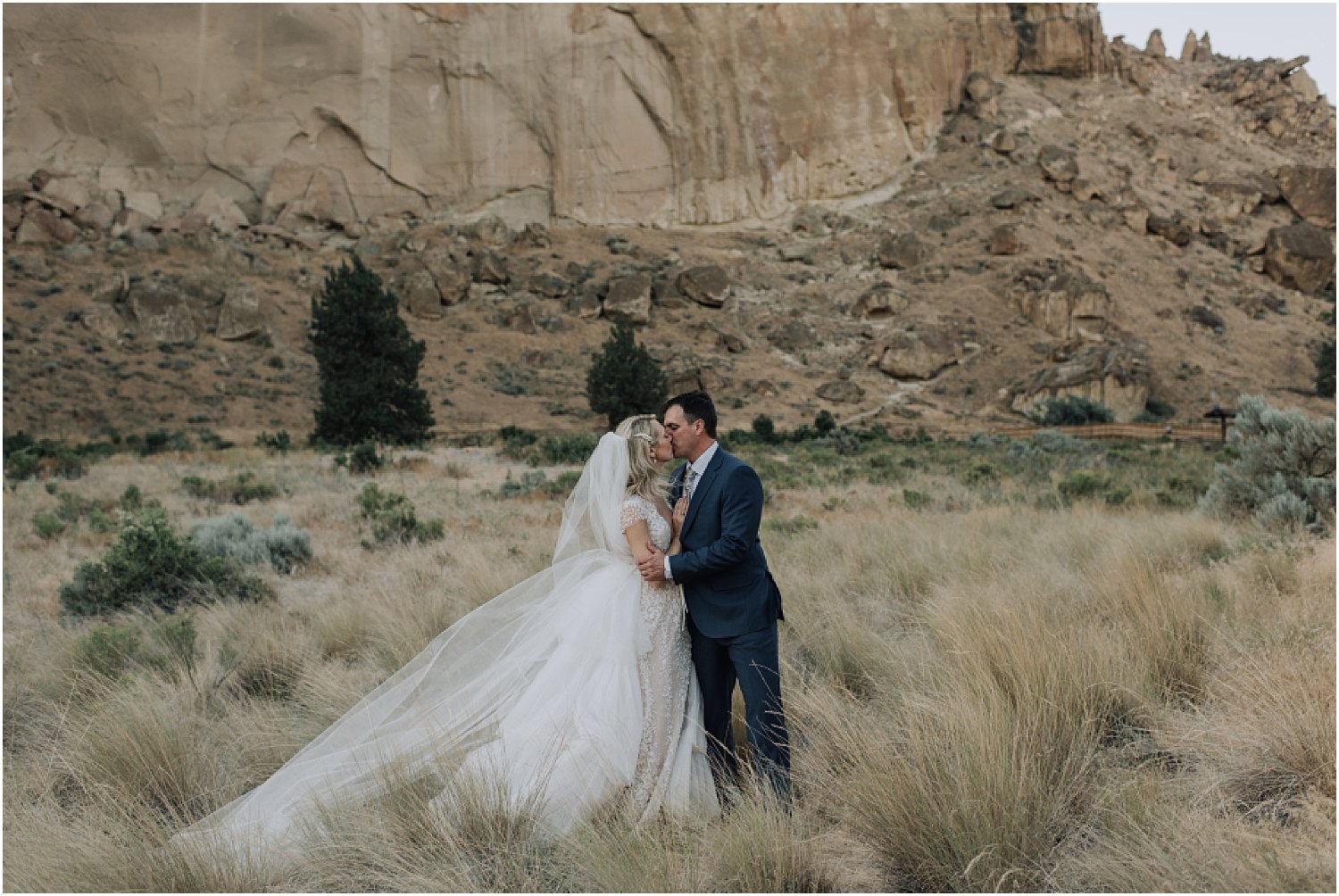 gorgeous intimate wedding at smith rock state park in central oregon
