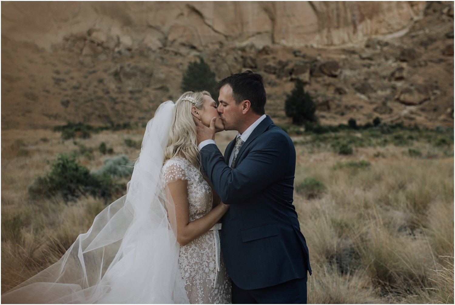gorgeous intimate wedding at smith rock state park in central oregon