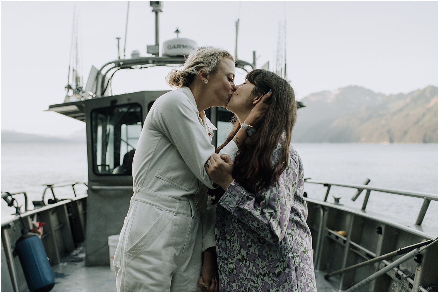 millers landing boat charter elopement in seward alaska